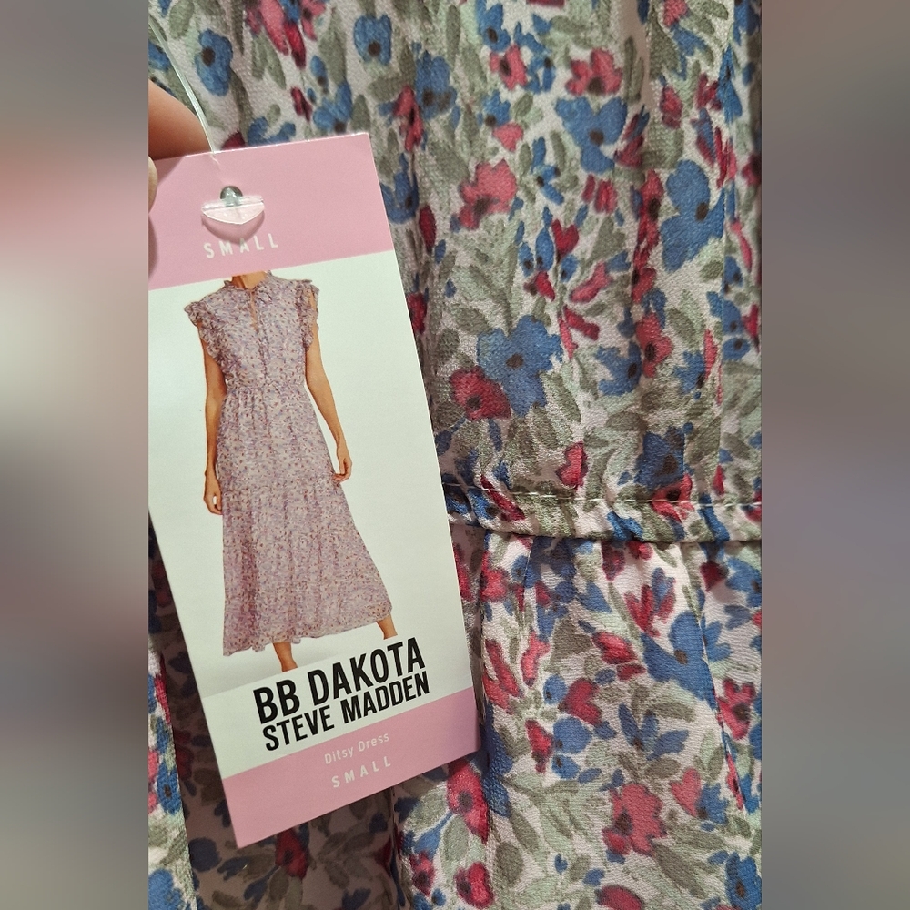 BB Dakota Floral Ruffled Maxi Sundress - Picture 4 of 5